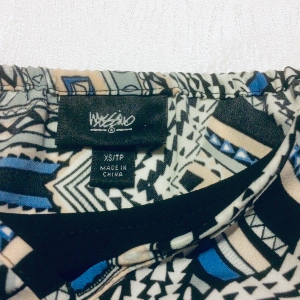 Mossimo Short Romper - Picture 3 of 3